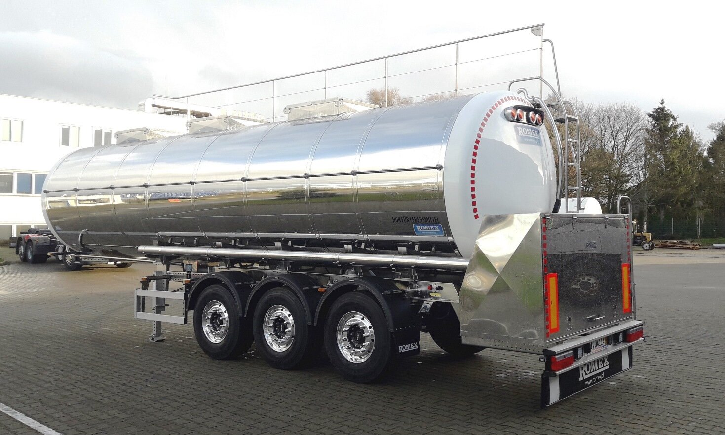 ROMEX - ADR CHEMICAL TANKER - 3